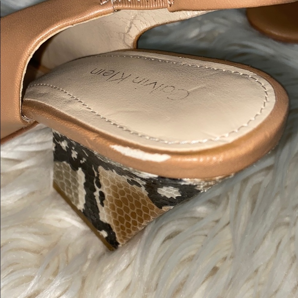 Sandals - Picture 6 of 7